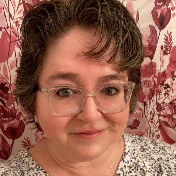 Meet your Posher, Kim - Picture 1 of 1